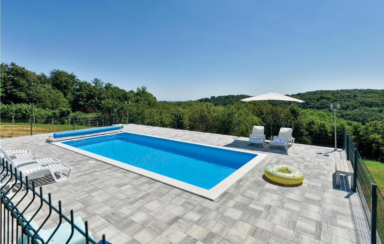 8 Bedroom Lovely Home In Durdevac Thurdevac Экстерьер фото