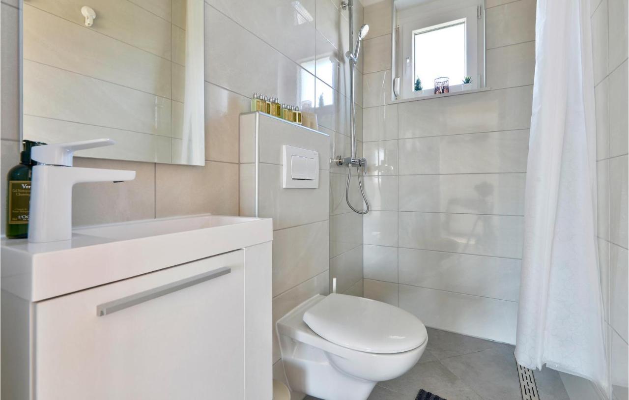 8 Bedroom Lovely Home In Durdevac Thurdevac Экстерьер фото