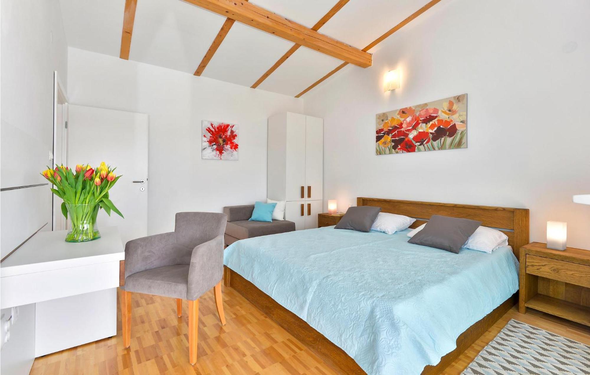 8 Bedroom Lovely Home In Durdevac Thurdevac Экстерьер фото